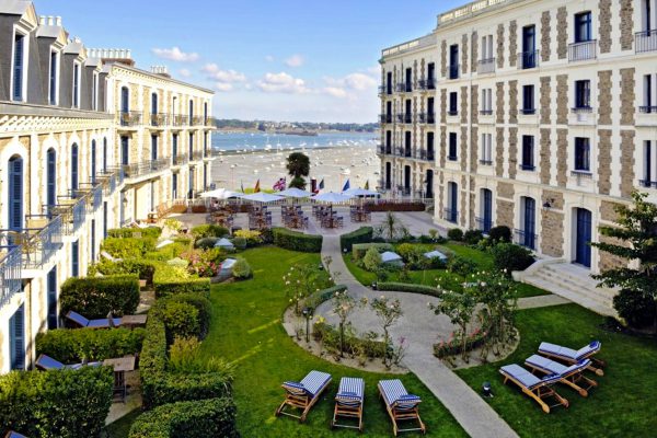 2.hotel Barriere Le Grand Hotel Dinardd