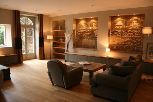 3. Hotel Davaugour Lobby