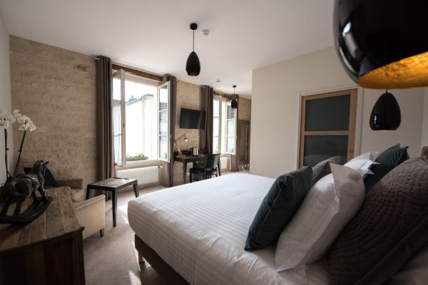 5. Hotel Le Chantilly Chantilly Room
