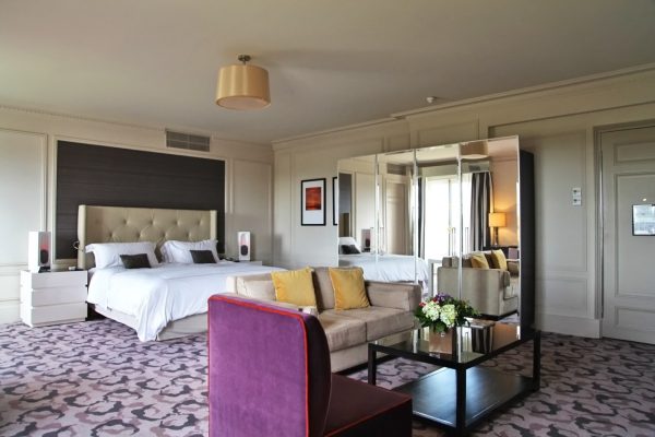 5. Trianon Palace Versailles Restaurant 2