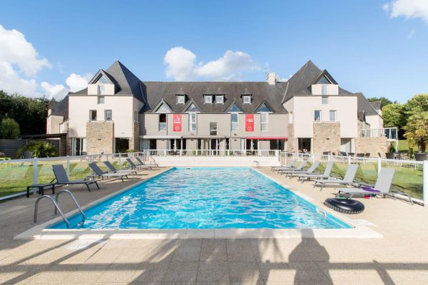 6. Domaine Des Ormes Dol De Bretagne Pool