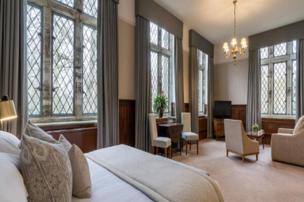 Ashdown Park Hotel Bedroom