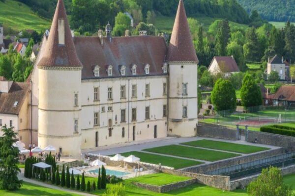 Château De Chailly Overview