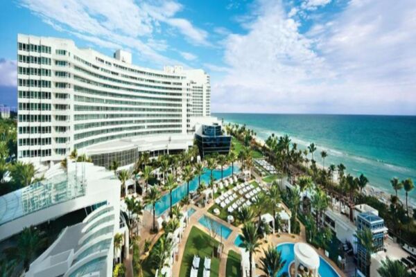 Fontainebleau Miami Beach, Arial View