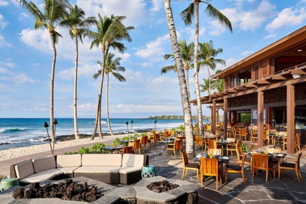 Four Season Resort Beach Restaurant