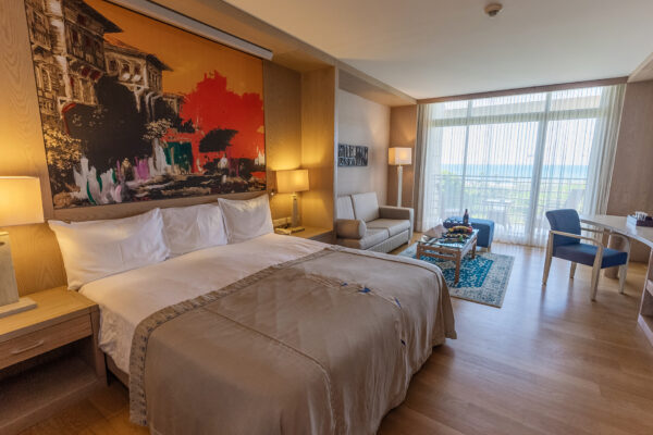 Gloria Serenity Room 7