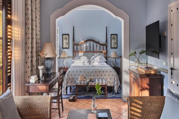 Grand Hotel Residencia Bedroom 2