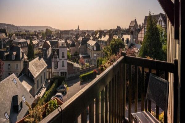 Hostellerie Du Vallon Balcony