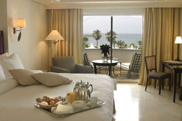 Hotel L Amphitrite Room