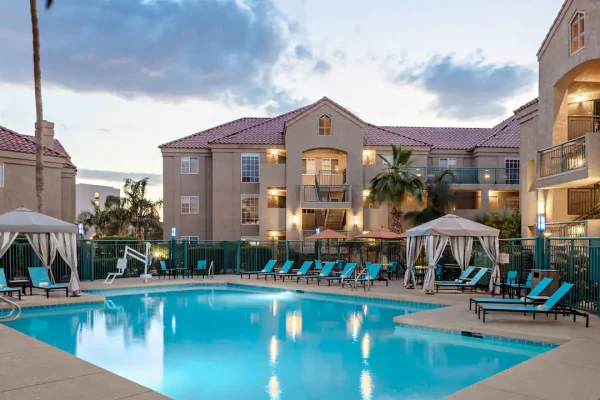 Hyatt House Scottsdale Old Town P085 Outdoor Swimming Pool