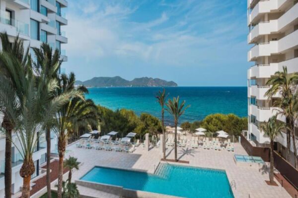 Iberostar Pool