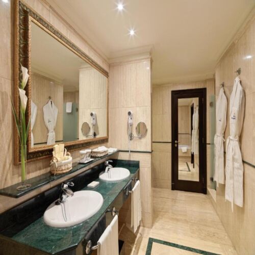 Las Madrigueras, Bathroom