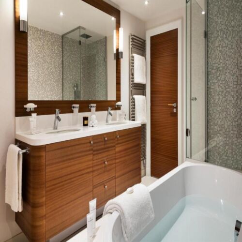 Le Normandy Barrière, Bathroom