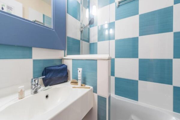 Pierre & Vacances, Belle Dune Bathroom
