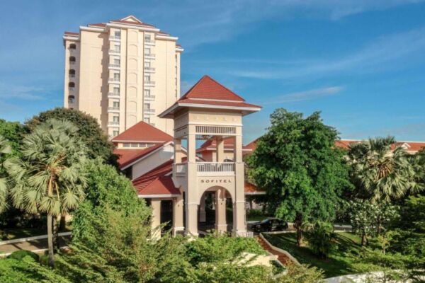 Sofitel Phnom Penh Phokeetra 1