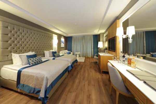 Sueno Hotel Room 9