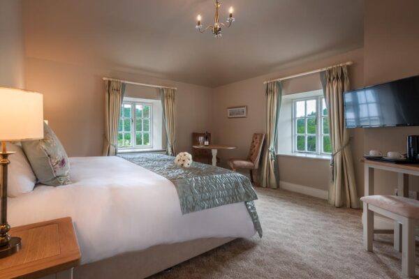 Woodenbridge Hotel 2