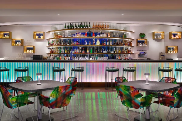 Yas Hotel Abu Dhabi Dining