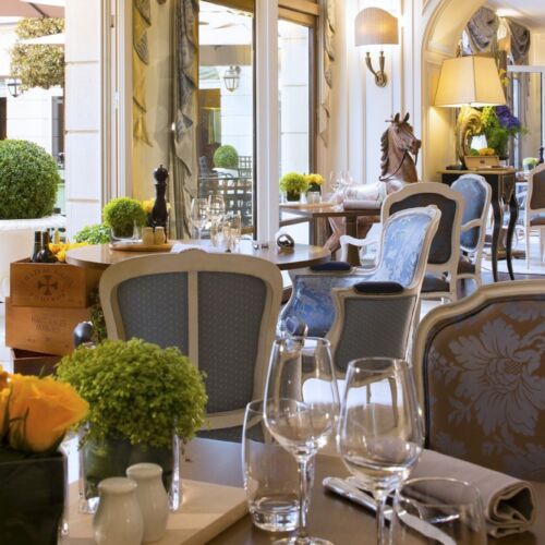 Chateaux Auberge Dining 2