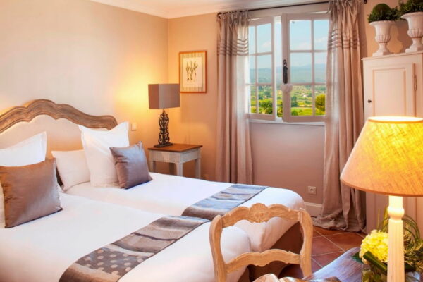Hostellerie Berard Spa Room