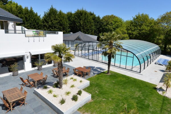 Hotel Du Golf De Saint Laurent Outside