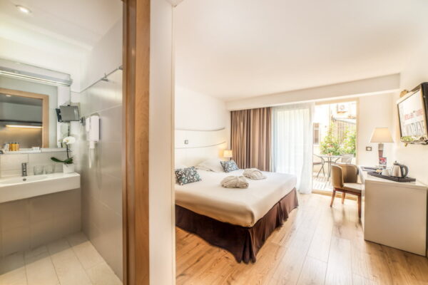 Hotel Montaigne Spa Room