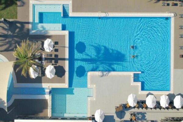 Robinson Club 4