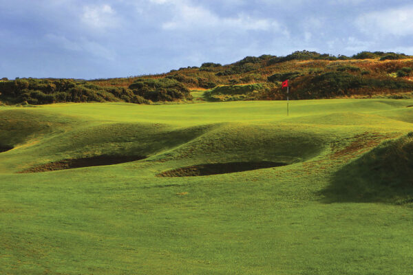 Royal Porthcawl No 11 Canvas
