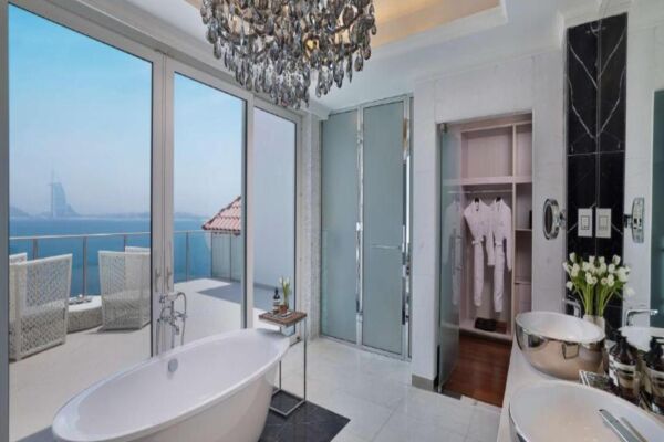 Waldorf Astoria Dubai Palm9