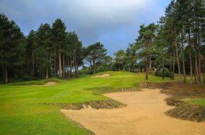 Hardelot Les Dunes and Les Pins are two beautiful pine-forest courses with manicured fairways and challenging bunkers. A firm favourite with keen golfers since the 1980's and Hardelot Les Pins is rated in Europe's Top 30.