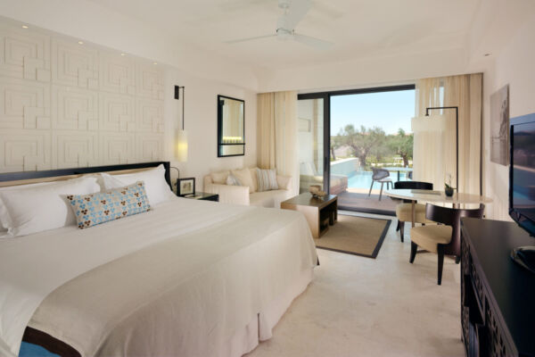 Romanos Bedroom