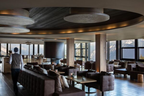 Crans Ambassador Hotel Exterior (1)