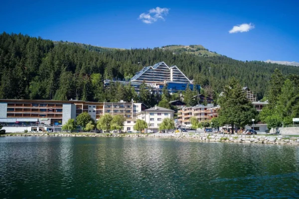 Crans Ambassador Prestige Exterior