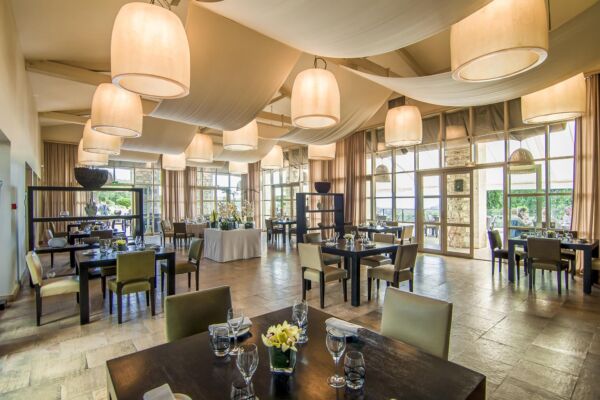 Royal Mougins Golf Hotel Spa De Luxe Exterior
