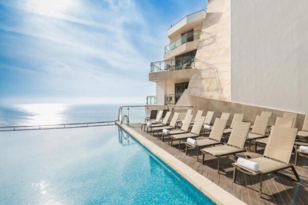 Sesimbra Oceanfront 1
