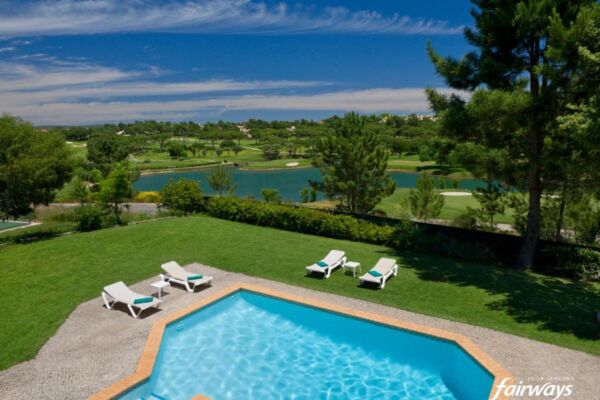 Four Seasons Fairways 1