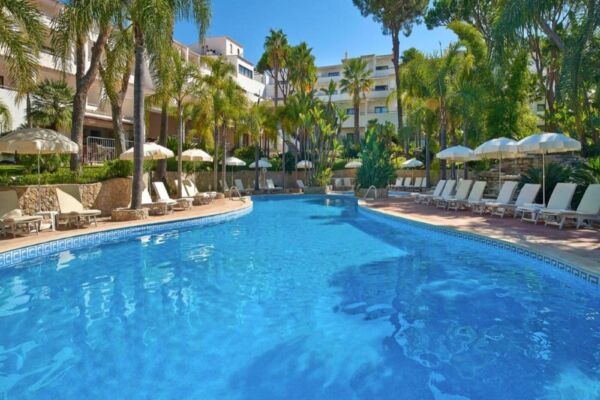 Ria Park Garden Hotel 1