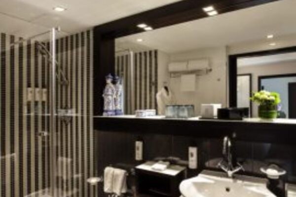 Sofitel Lisbon Avenida 1