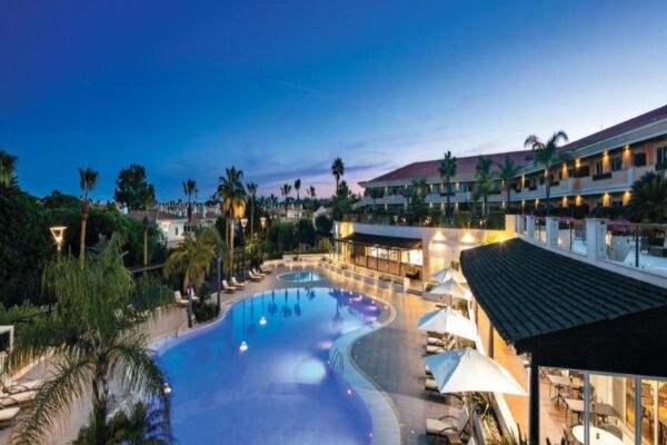 Wyndham Grand Hotel 8