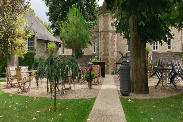 Hostellerie De La Porte Bellon6